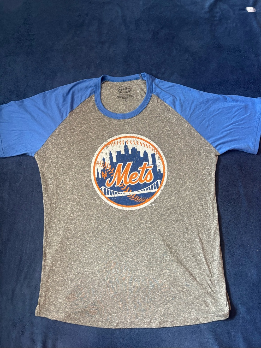 New York Mets Classic Logo Mens Raglan T-Shirt